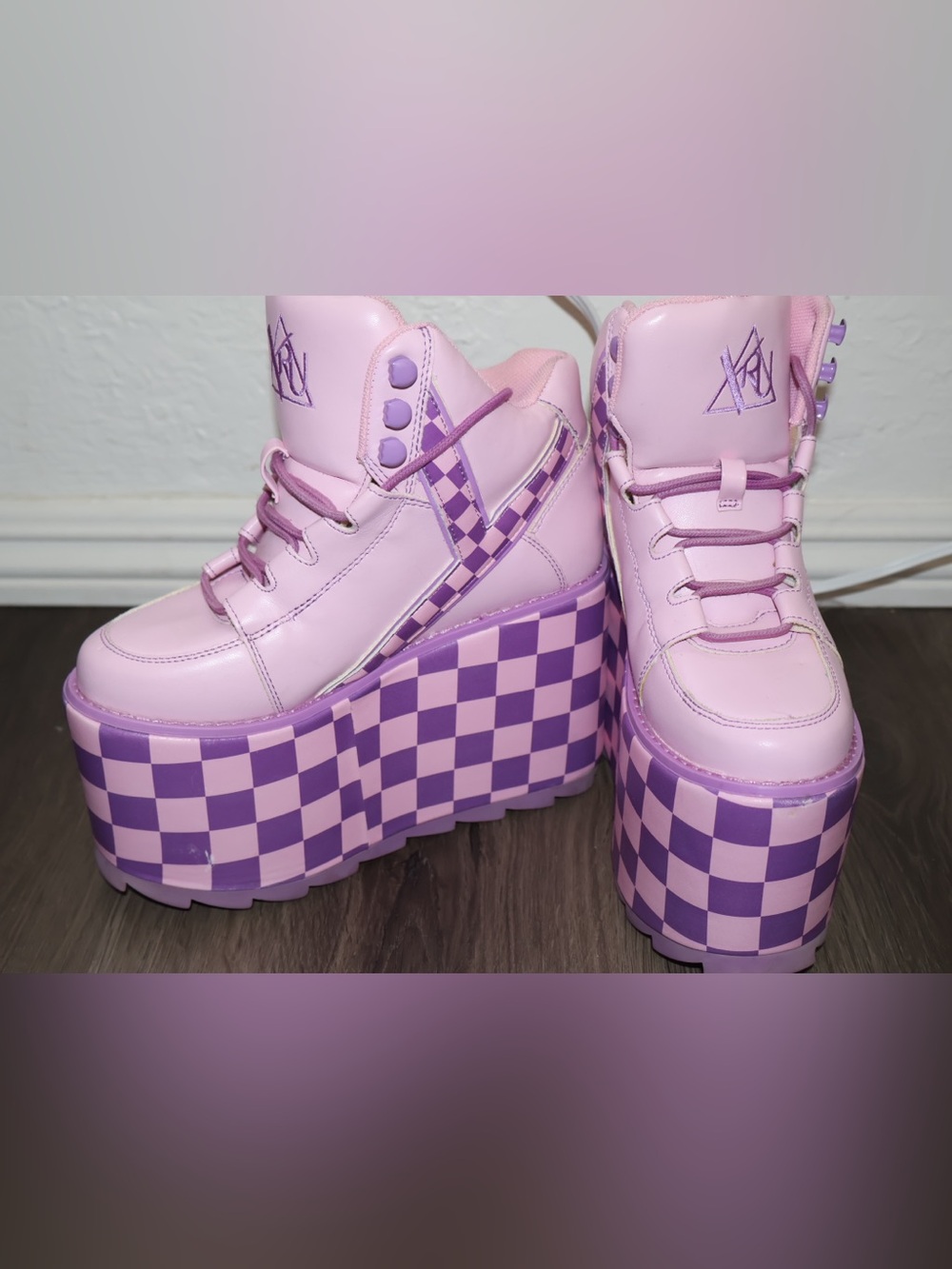 womens YRU pair of pink and purple checkered platform high-top sneakers Size 5